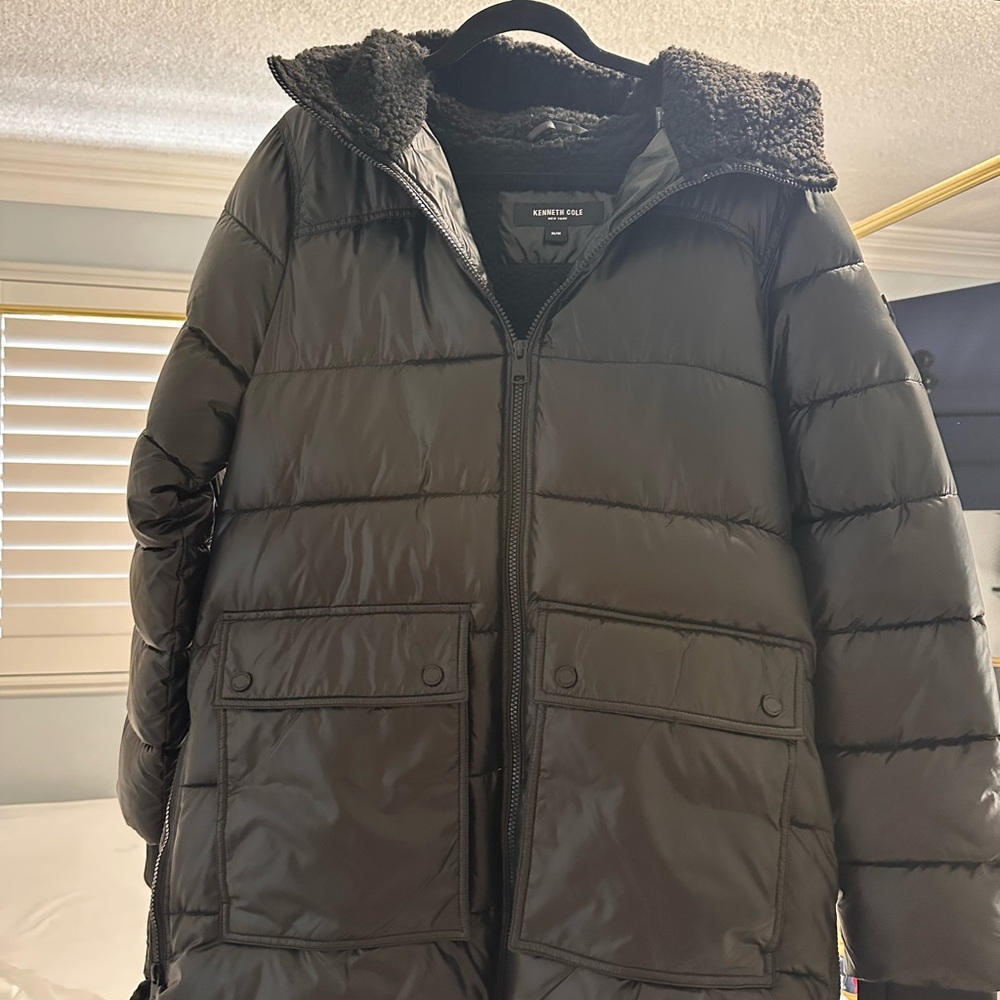 Women’s Black Puffer Jacket